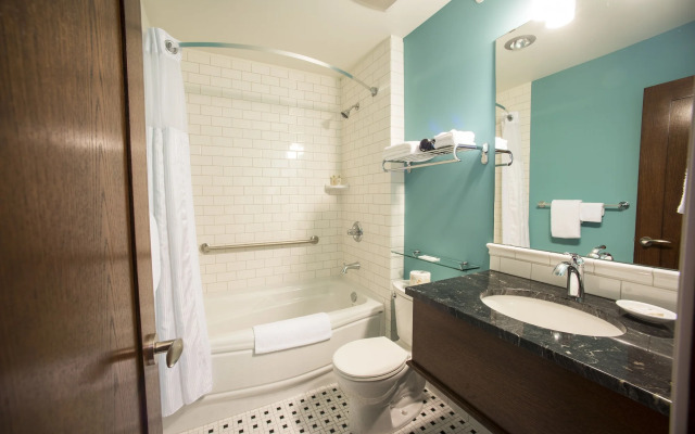 Hume Hotel & Spa