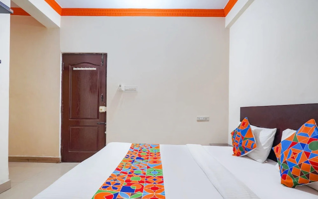 Fabhotel Century Gardens