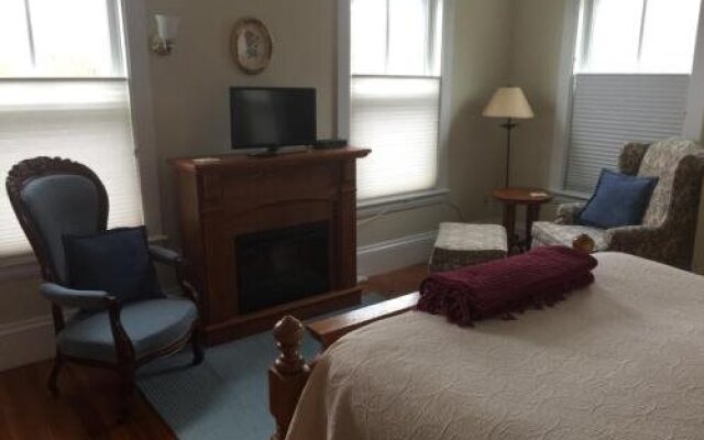 Bayberry Inn Bed & Breakfast