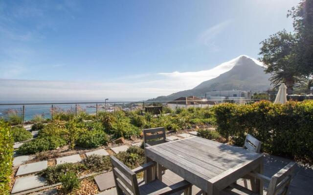 Camps Bay One Bedroom Apartment - The Crystal