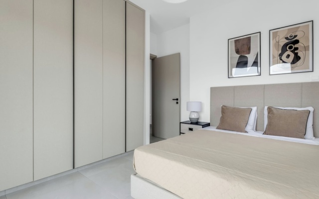 Sanders Elgio Limassol - Full Building