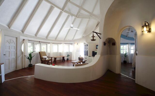 Nika Island Resort & Spa