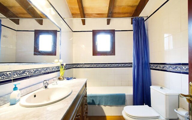 Villa - 3 Bedrooms with Pool and WiFi - 103221