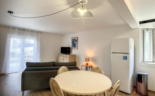 Appartement Lamalou-les-Bains, 1 pièce, 2 personnes - FR-1-451-56