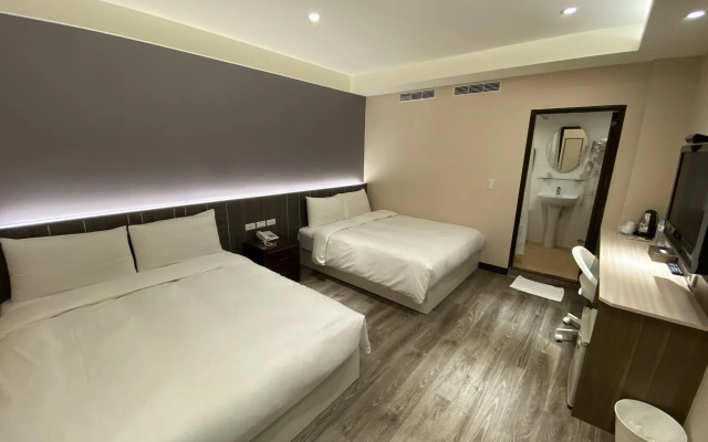 Chair Man Hotel