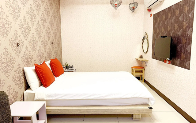 Snug Nine Inn