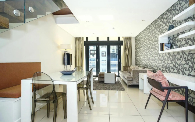 Melrose Arch Luxury Apartment