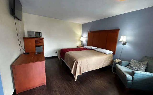 OYO Travelers Inn