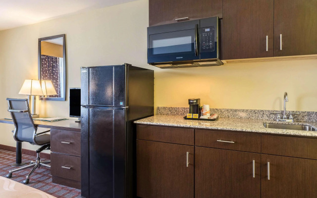 Quality Inn & Suites Baton Rouge West – Port Allen