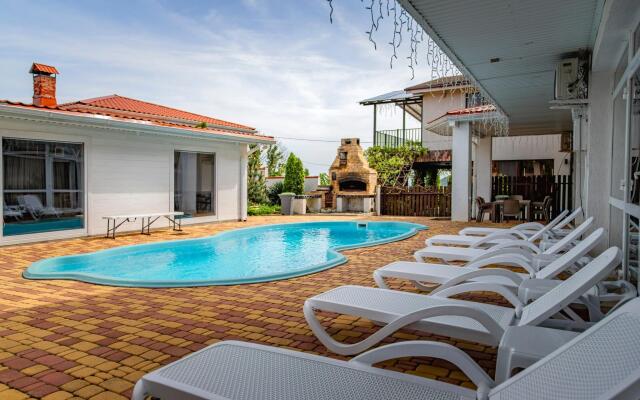 Villa Residence White House