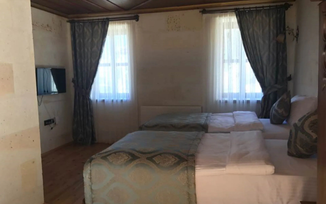 Empire Cave Hotel