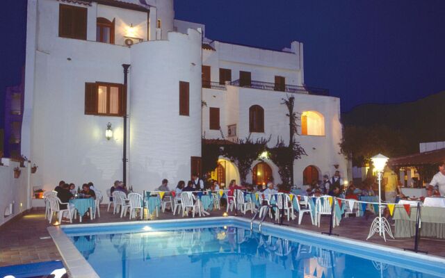 Hotel Baia Del Capitano