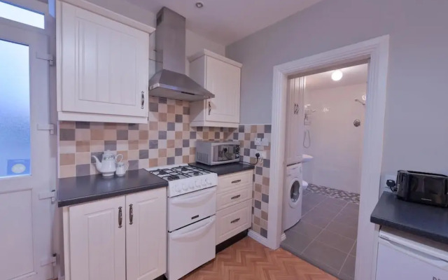 10mindrivecliffsofmoher-cozy2br-parking-wifi