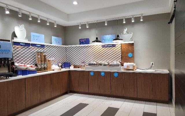 Holiday Inn Express Vidor South