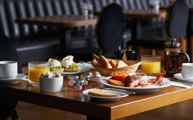 The Royal Adelaide Hotel