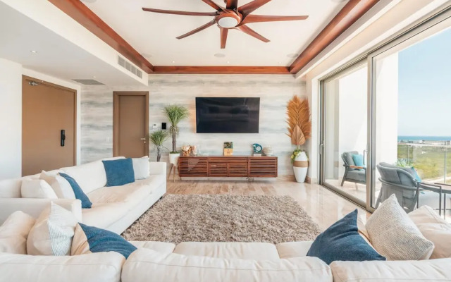 Amazing Penthouse in Exclusive Tower in Capcana