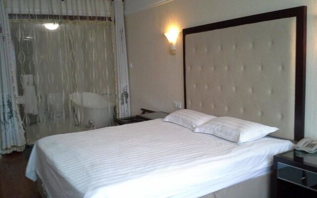 Elan Selected Hotel