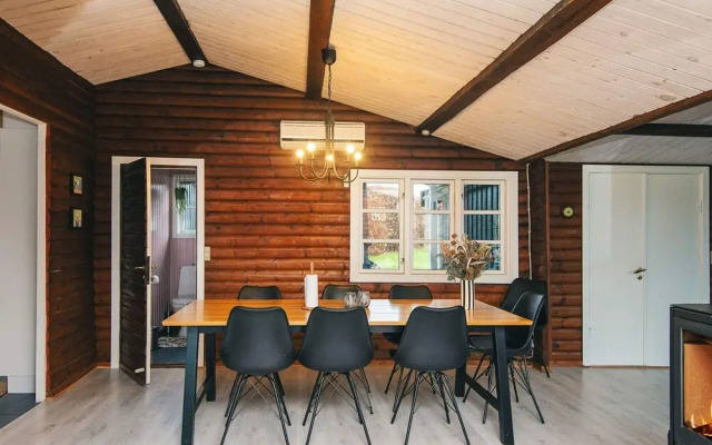 Vibrant Holiday Home in Jutland near Sea