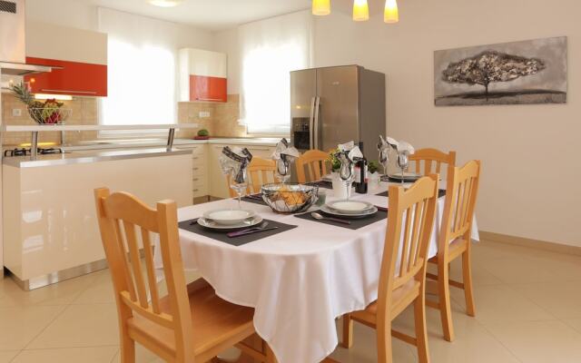 Lavish Villa in Poljica Near Sea