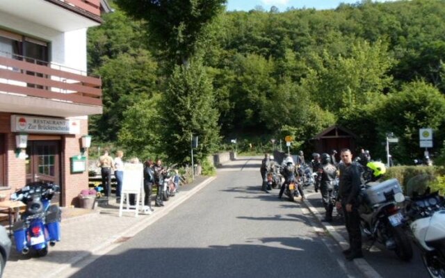 Bed&Breakfast Eifelpension Brückenschenke