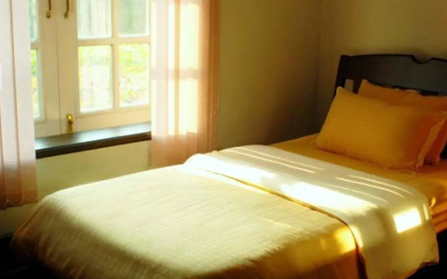 SaimoonburyResort