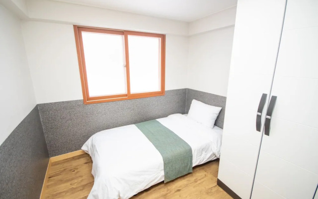 Hyundai Elliot Hotel and Resort