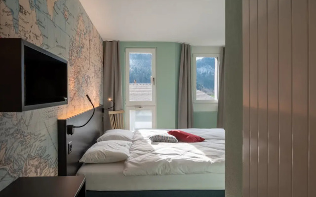 Emma's Hotel - Bed & Breakfast Self Check-in Hotel