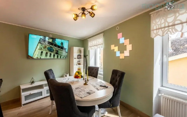 . Magnolia Central Apartment