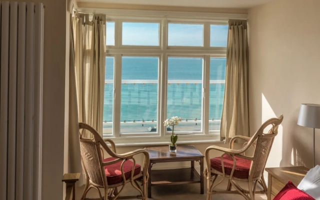 Beachside Apartment On The Beach