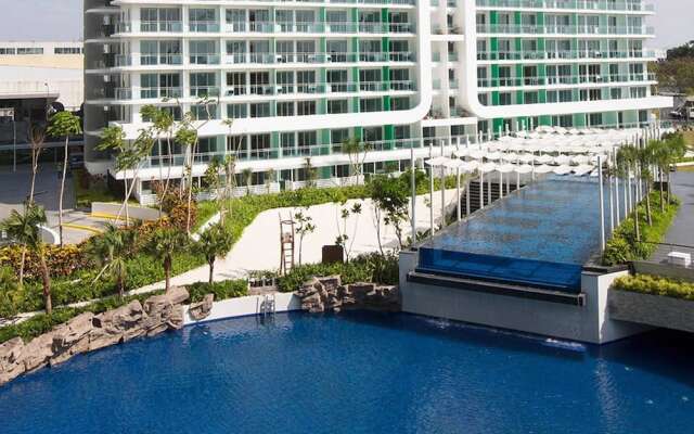 Condo at Azure by Metro Booking BNB