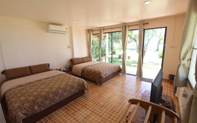 T.K. Beach Resort Koh Mak