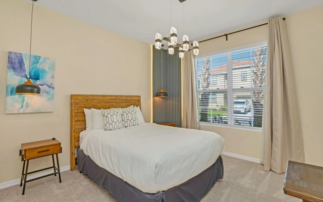 6047 Broad Oak Drive