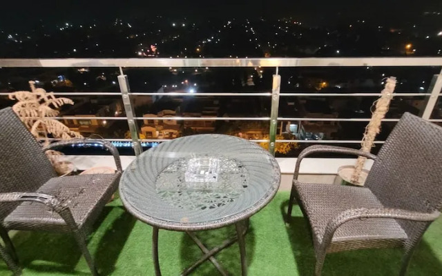 Goldcrest Luxury Apartments