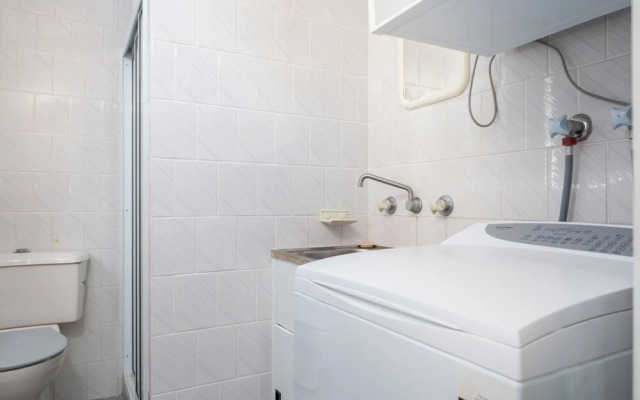 Retreat Beside The Beach - Unit One