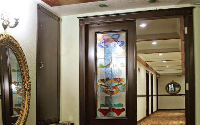 Omur Hotel