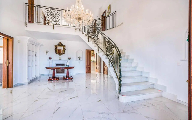 Villa Quiros II