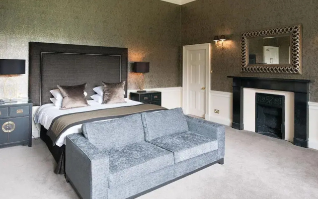 Balbirnie House