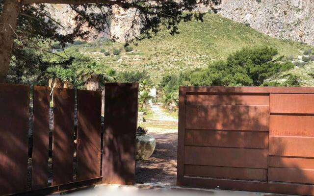 Araja Villa & Suite By Geocharme