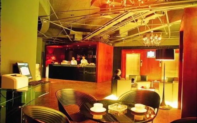BB Inn Olympic Village