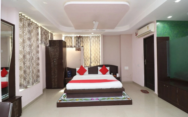 OYO 22872 Hotel Shivam Fort View