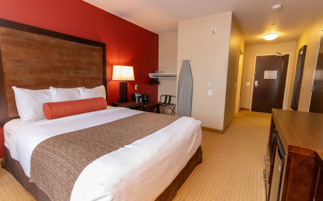 The Kanata by BCMInns Invermere