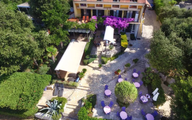 Rooms Figarola
