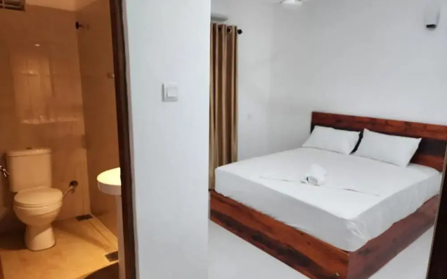 Island Inn Colombo00
