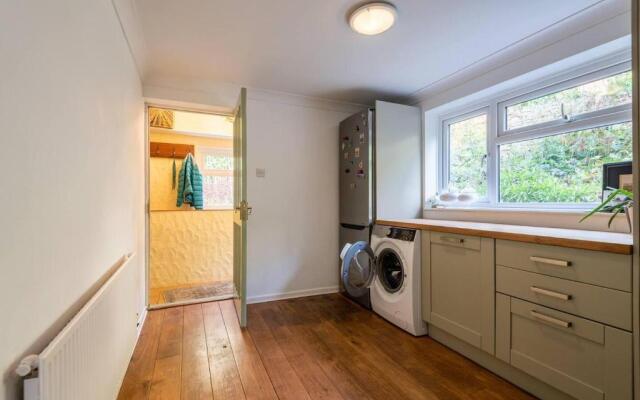 Beautiful 4-bed House in Monmouth