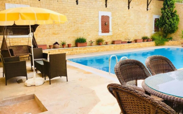 Luxury Villa With Private Pool in Kusadasi