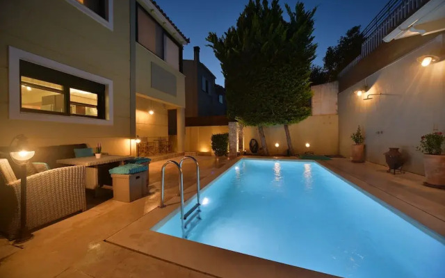 Elegant Villa by B&E
