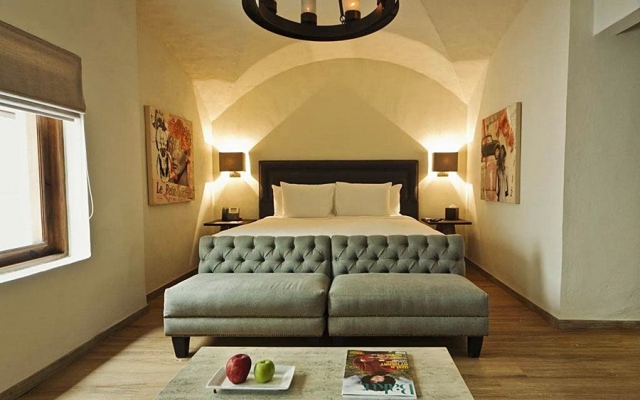 The Alest Hotel