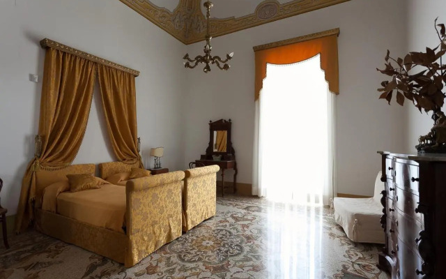Palazzo Pio Apartment