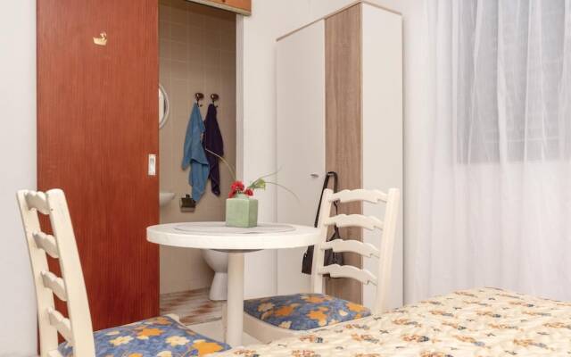 Stunning Home in Korcula With Wifi and 6 Bedrooms