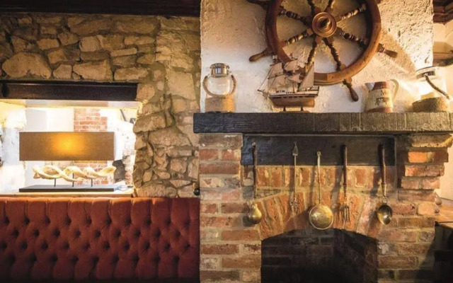 Crab and Lobster Inn